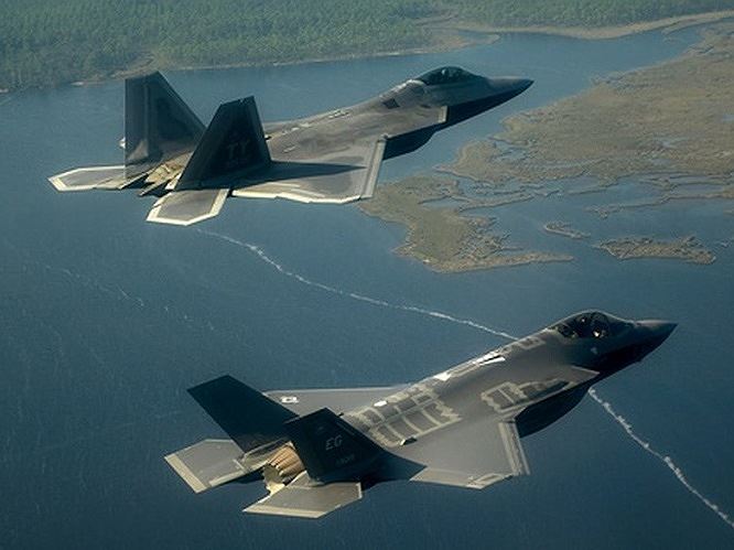 Mỹ phát triển cho Nhật Bản tiêm kích mạnh hơn F-22, F-35